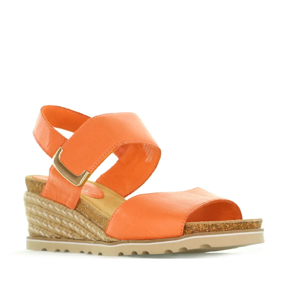LE SANSA EVITA SUNBURN Vacation Fit