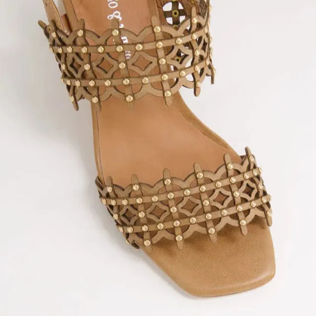 DJANGO & JULIETTE JULLY TAN Step Fresh