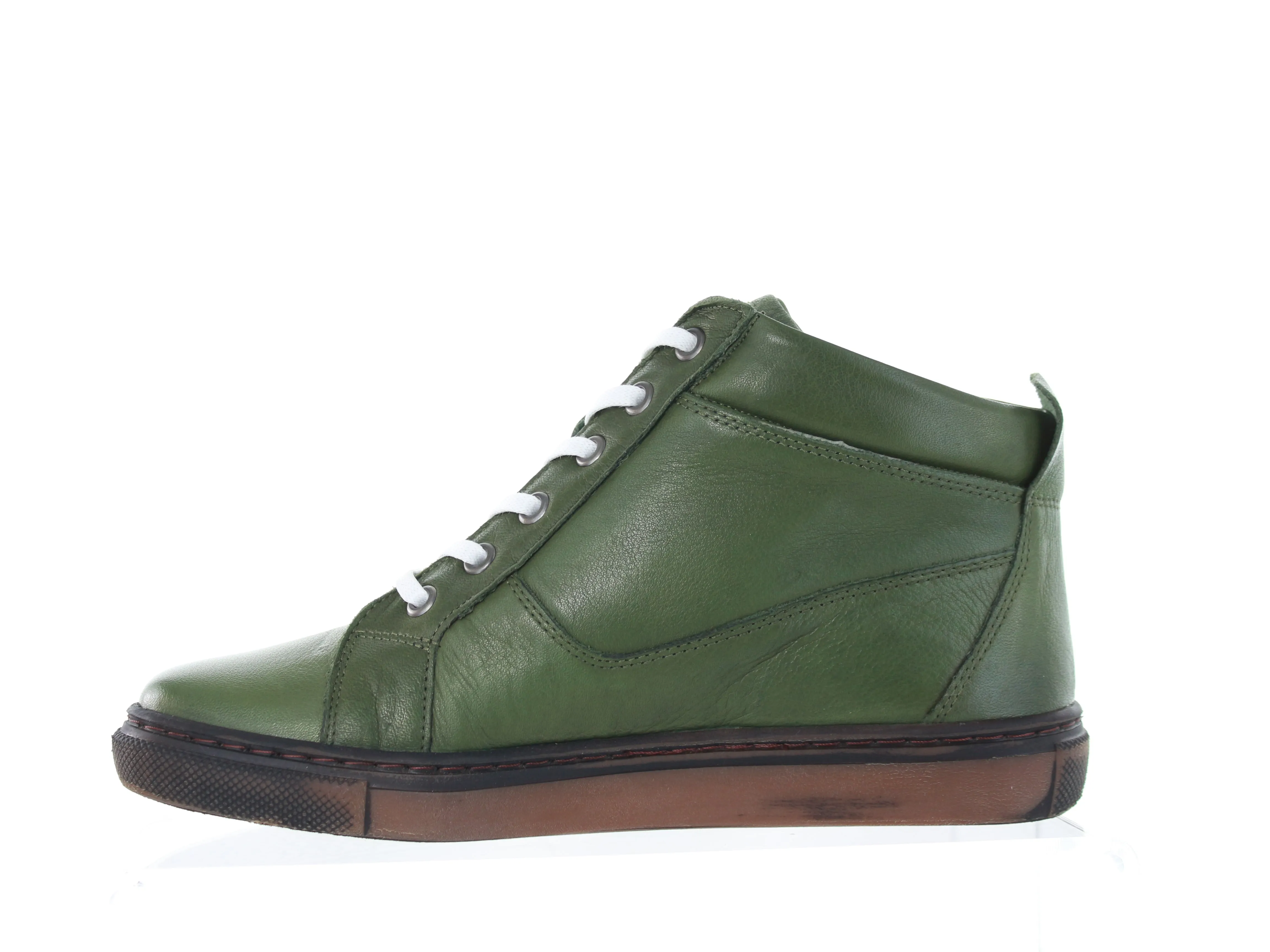 LE SANSA WINNER DARK OLIVE Compact Form natural materials