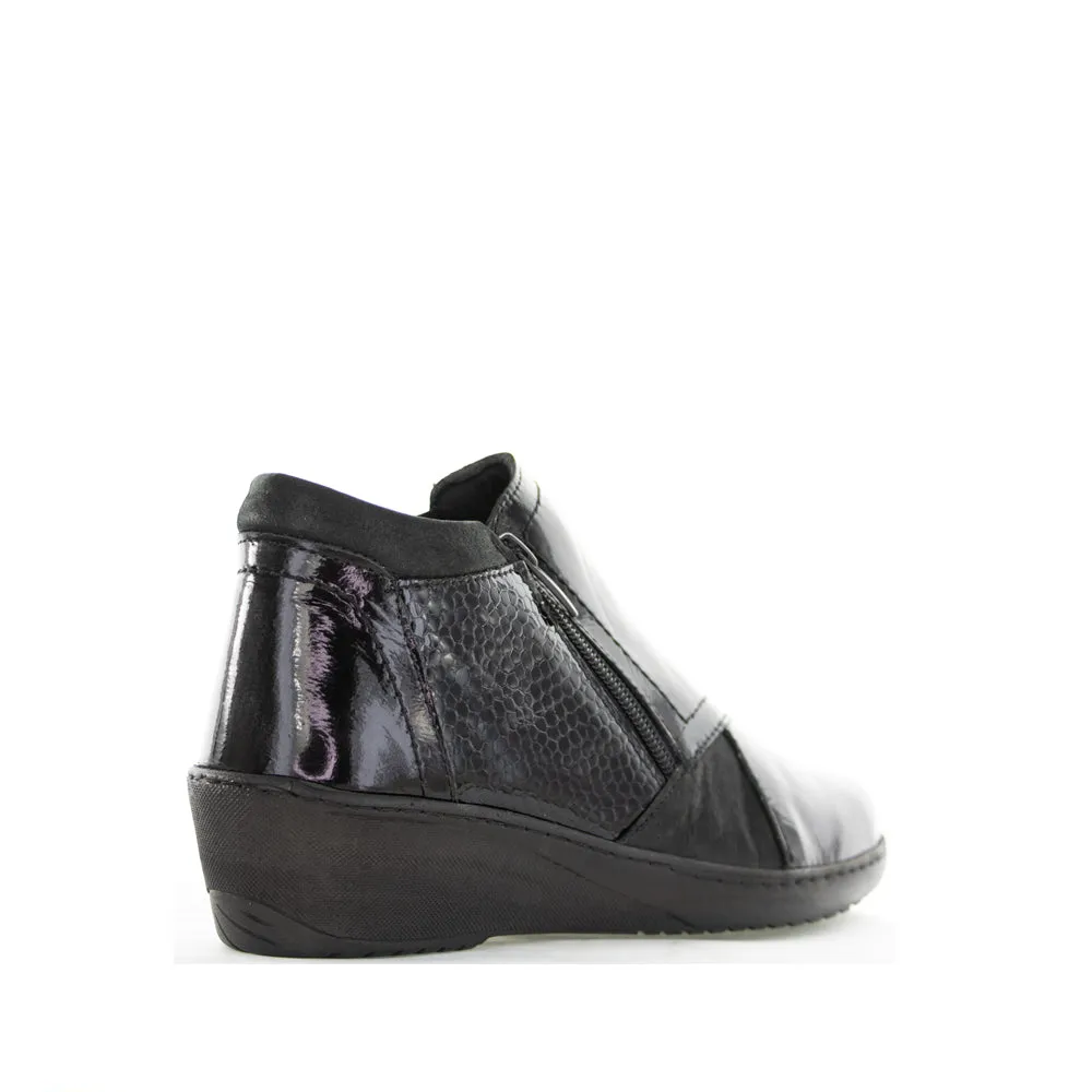 Sturdy Build Extreme Comfort CABELLO CP462-18 BLACK PATENT
