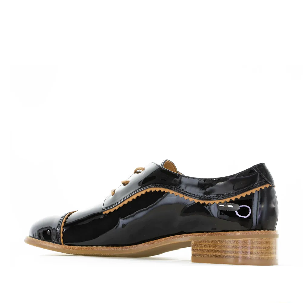 BRESLEY ALPOPO BLACK PATENT Elegant flair Rubber Sole