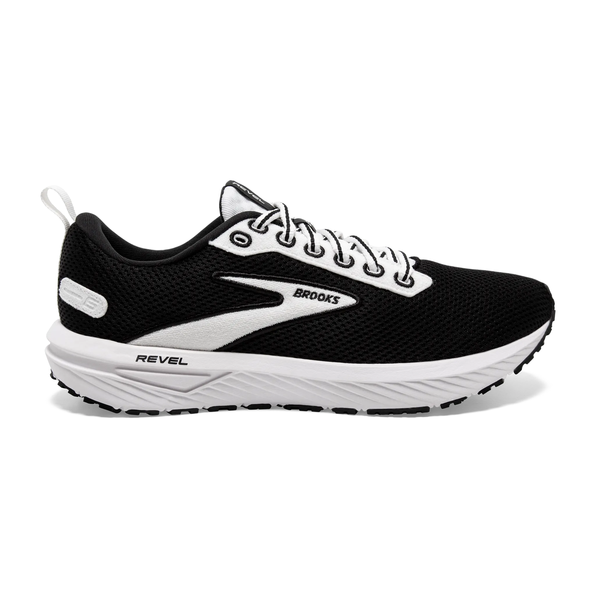Women's Revel 6 running on a treadmill shoes Wide - toe box