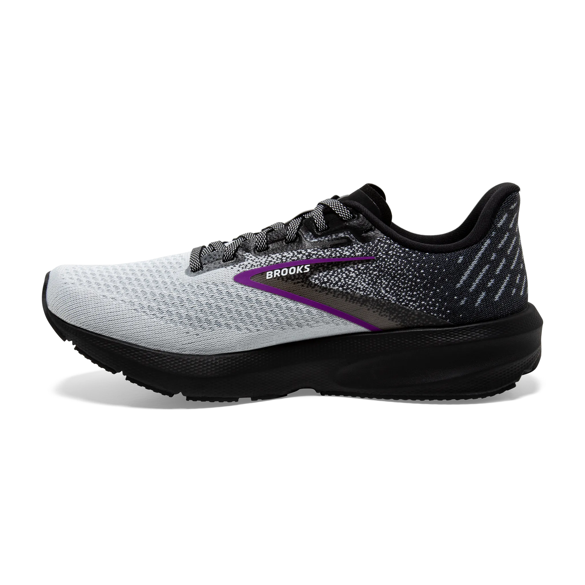 year - round use summer running shoes Women's Launch 10