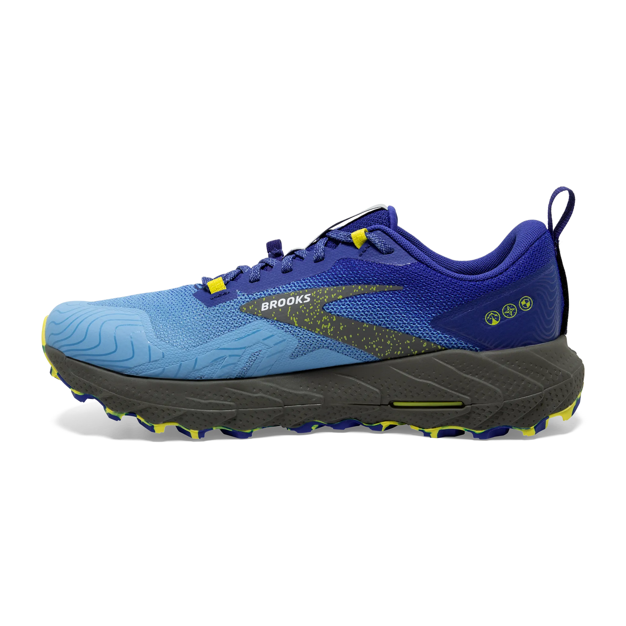 Men's Cascadia 17 running in cold weather Agile Support