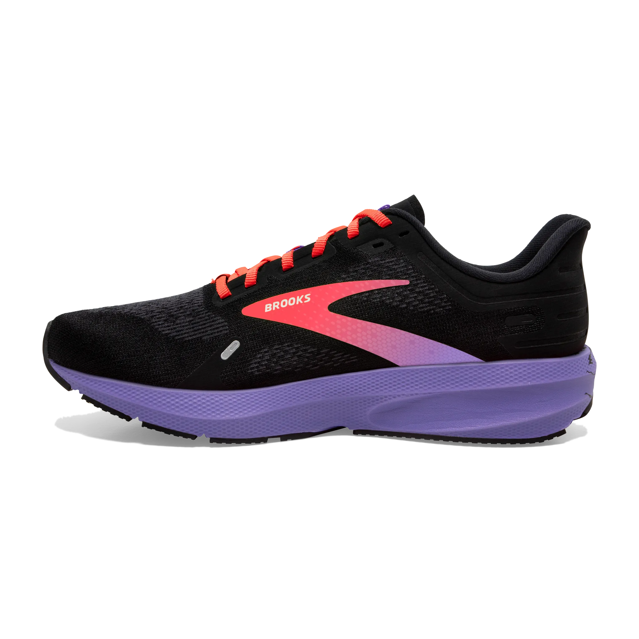 Women's Launch 9 responsive running shoes