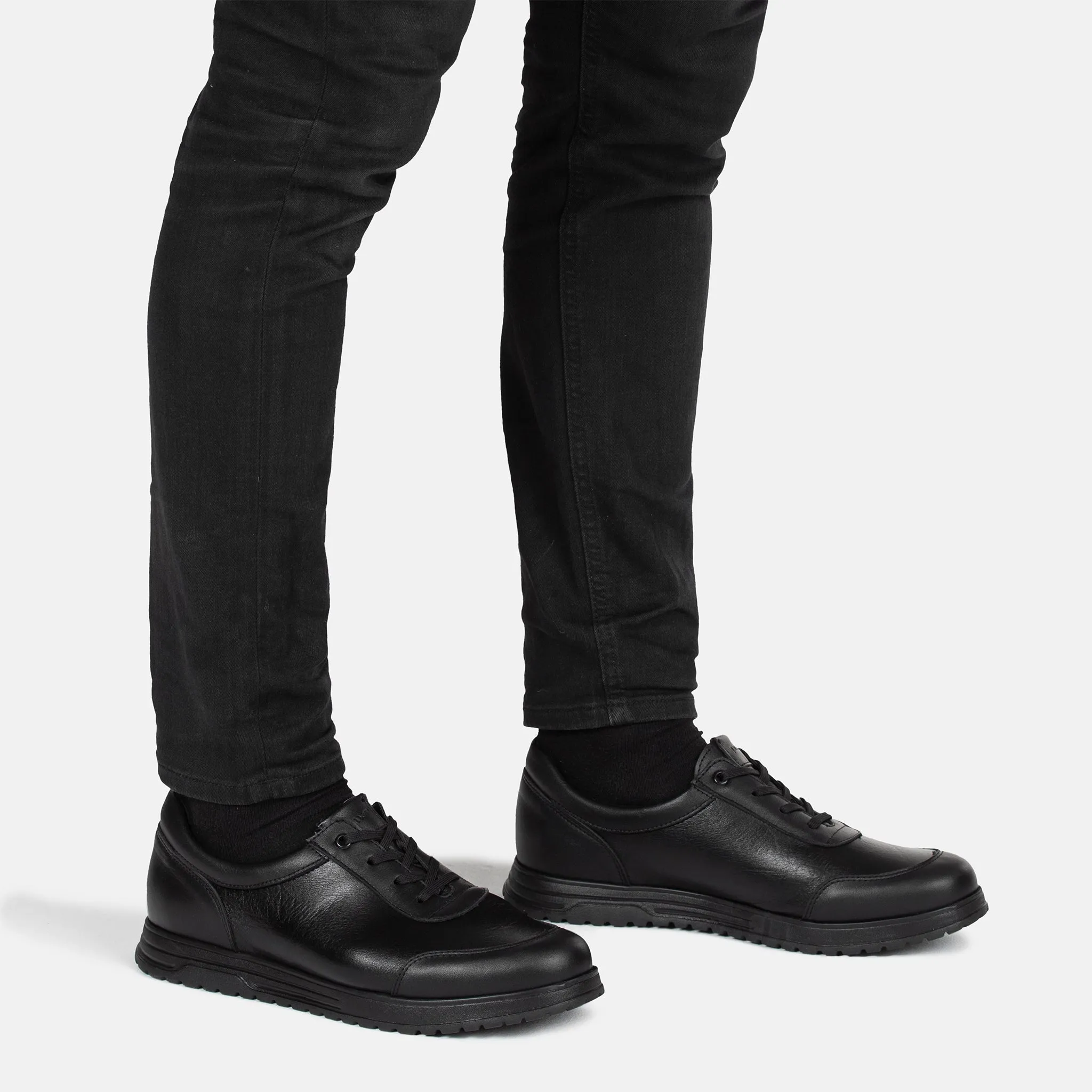 Ultra-soft comfort SOKKA Men??s stretch sneakers