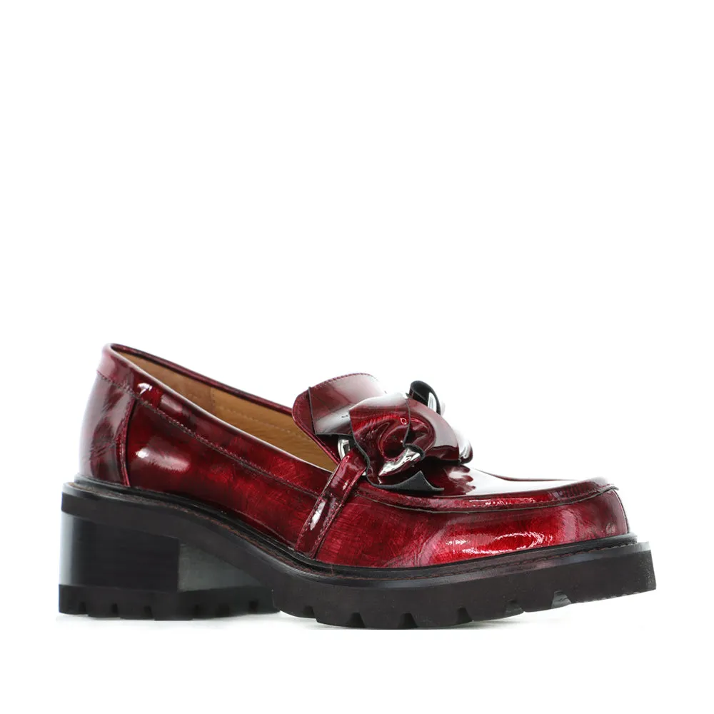 BRESLEY DOBBIE CLARET PAT Stable Footing