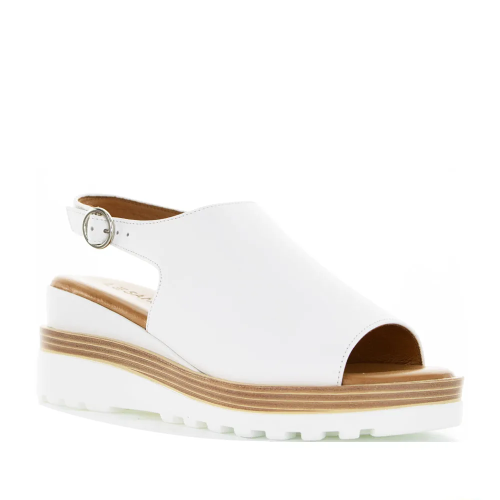 LE SANSA THUNDER WHITE Comfortable Travel Footwear