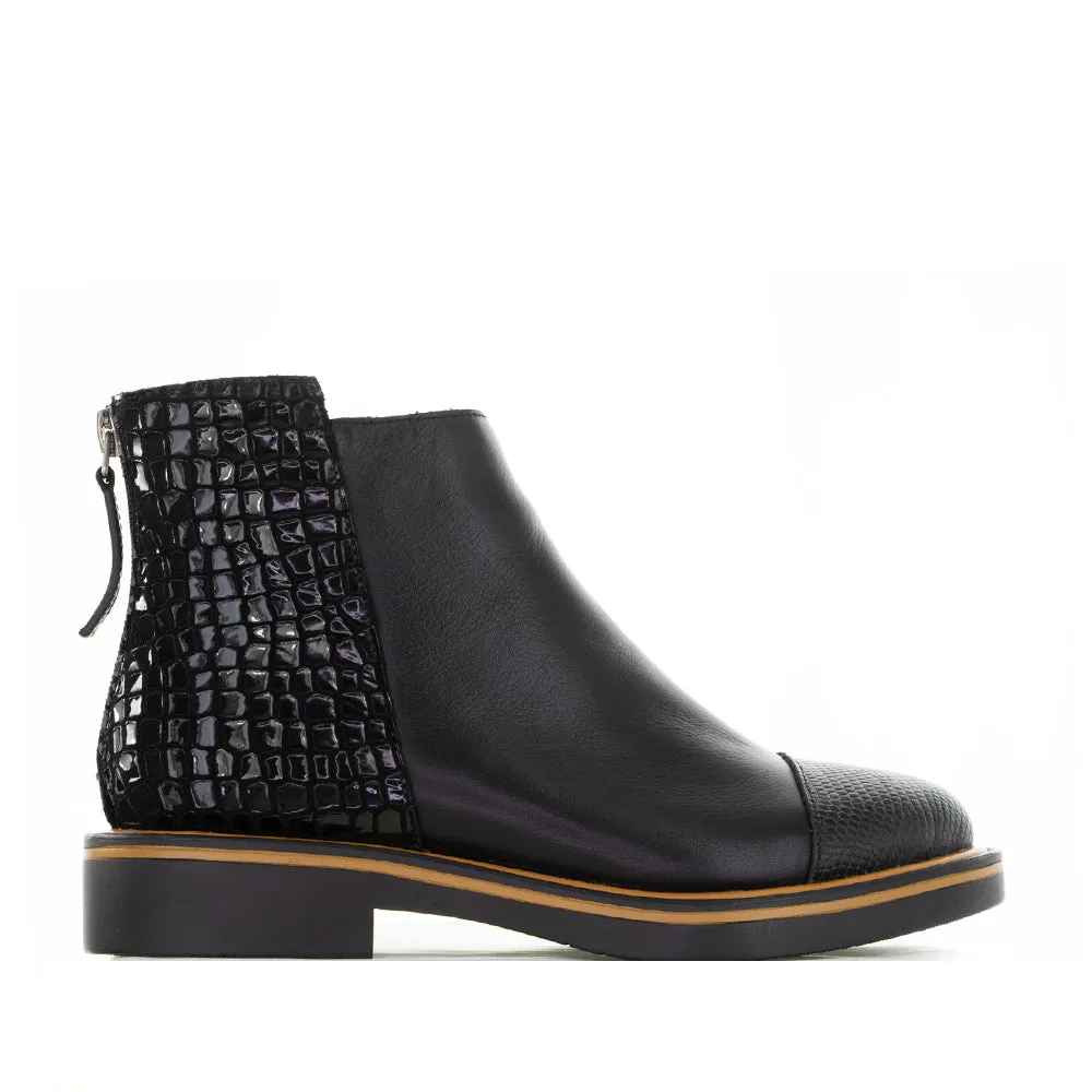BRESLEY DUCKLING BLACK MIX Structured Design