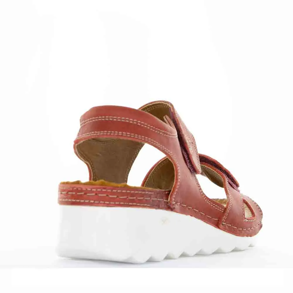 Trendy And Comfortable Breath Panel CABELLO 6846-445 RED
