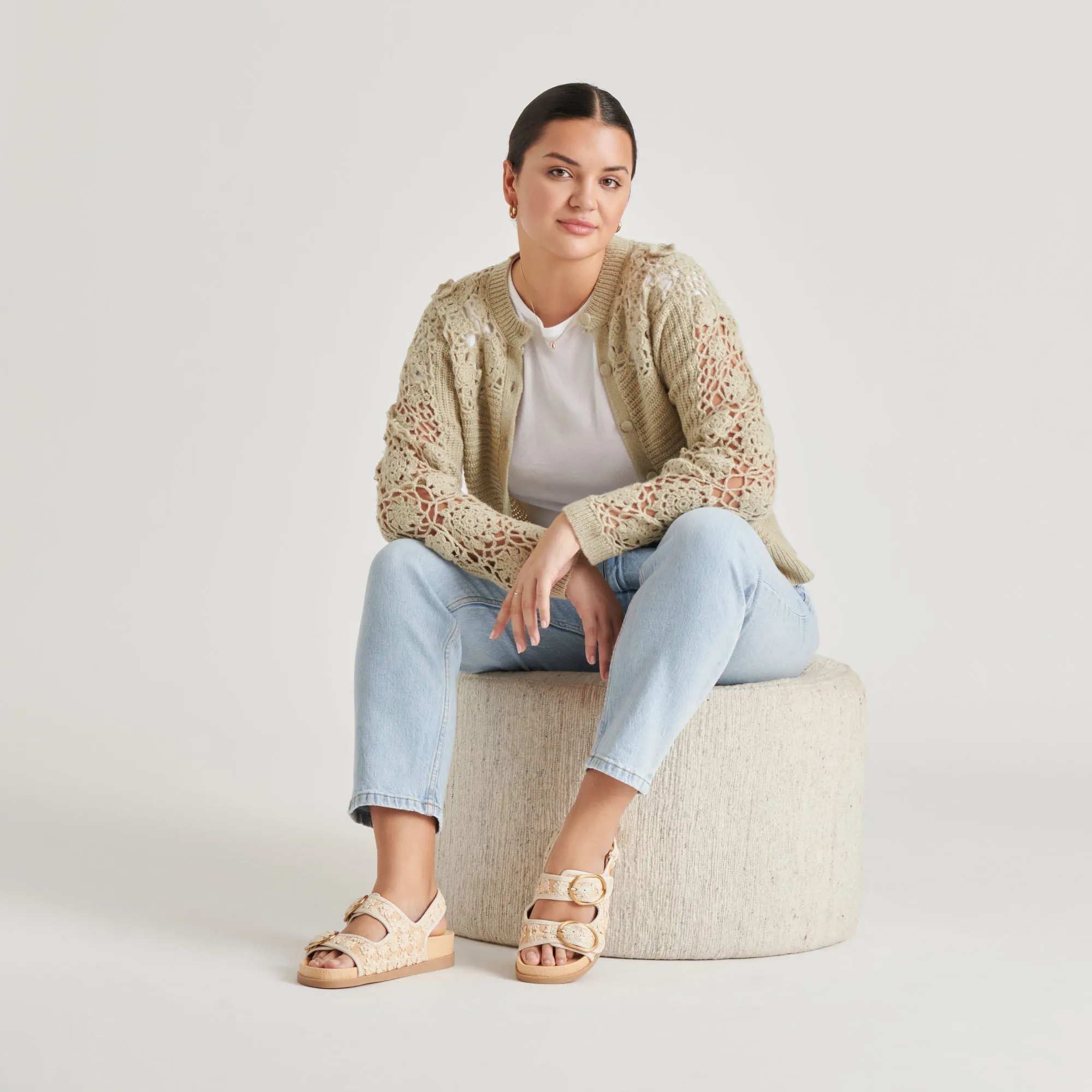Every Step STARLA SANDALS CREME FLORAL RAFFIA