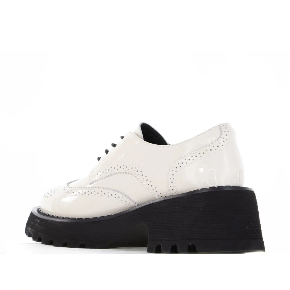 BRESLEY SLANT BONE PATENT Street Sneakers