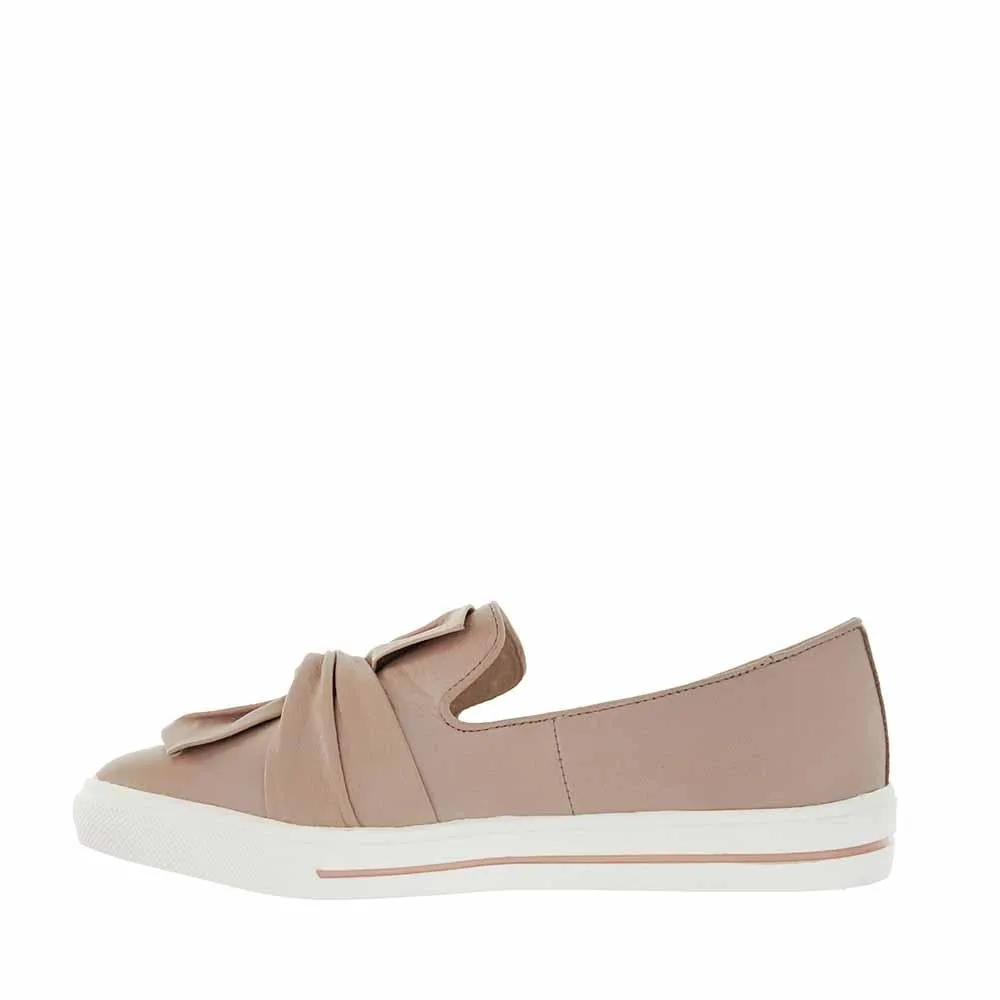 LE SANSA IZZY BLUSH Coastal Cool Sole True