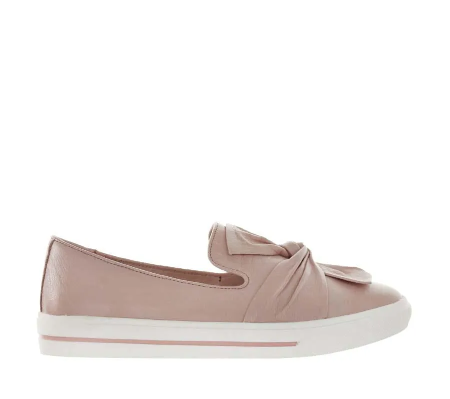 LE SANSA IZZY BLUSH Distressed Look Elegant Fit
