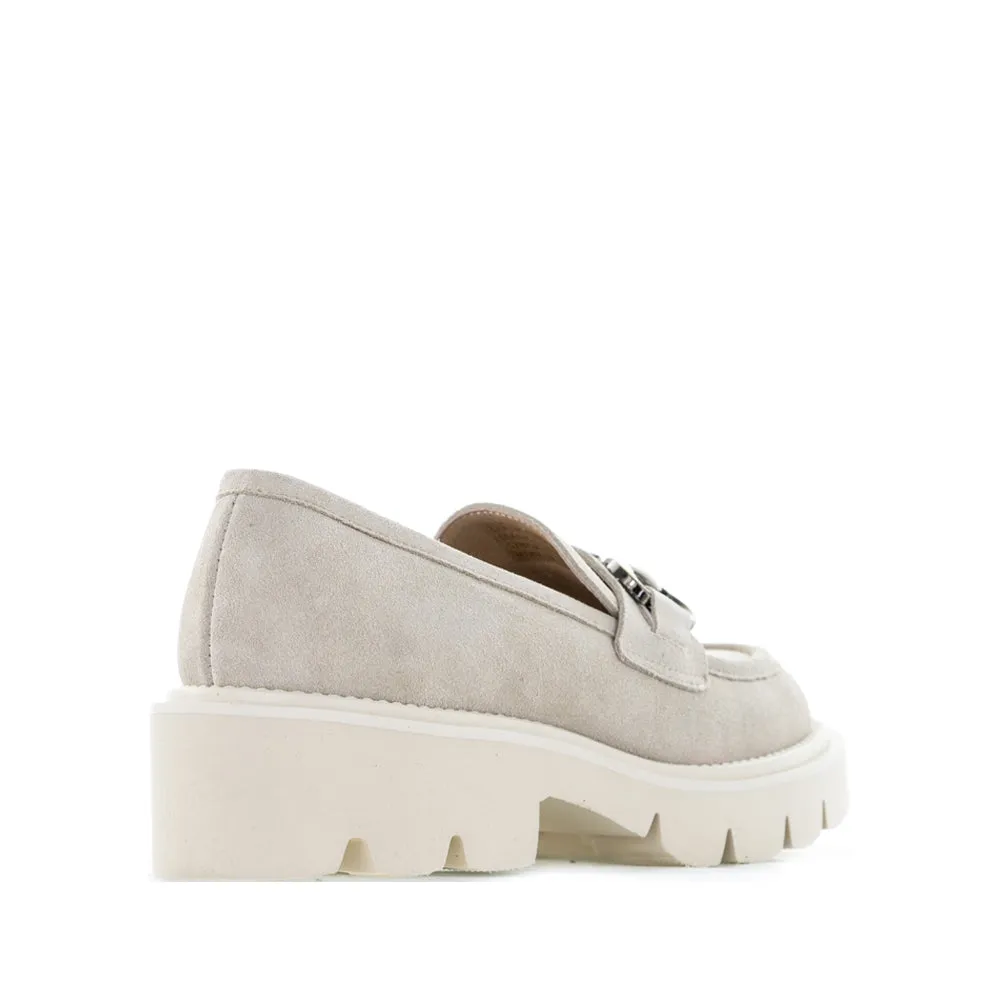 triathletes lightest TAMARA LONDON PARGO BEIGE SUEDE