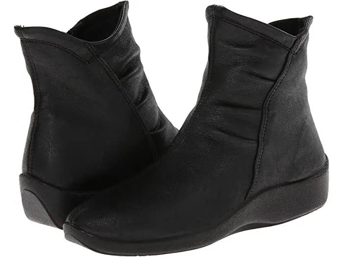 plastic City Arcopedico L19 Boot
