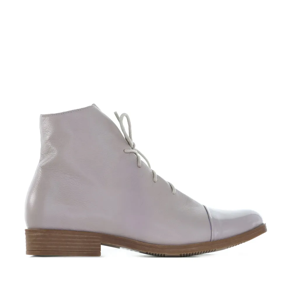 Classic Appeal DJANGO & JULIETTE KINGFISH SMOKE PATENT