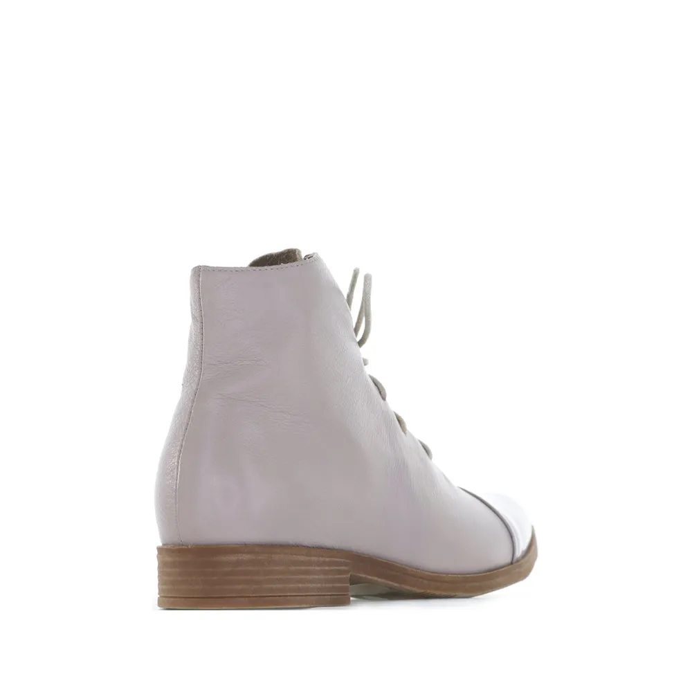 Easy Wear Mud Friendly DJANGO & JULIETTE KINGFISH SMOKE PATENT