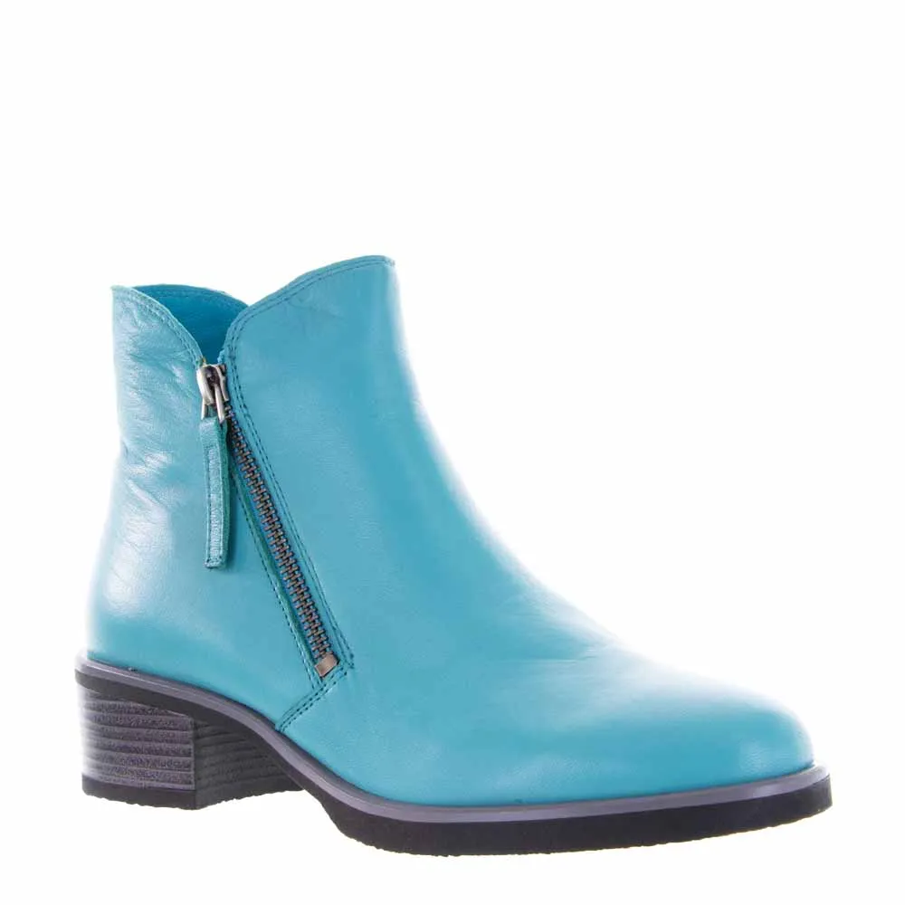 BRESLEY DOLOMITE TURQUOISE Sculpted cushioning Flattering performance