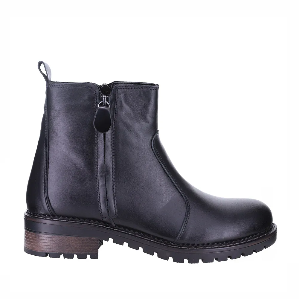 Streamlined wear Modern Aesthetic LE SANSA RITA BLACK