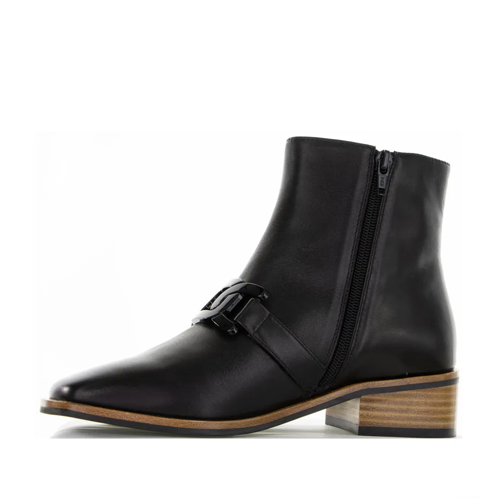 Stain Resistant BELLE SCARPE RADONA BLACK