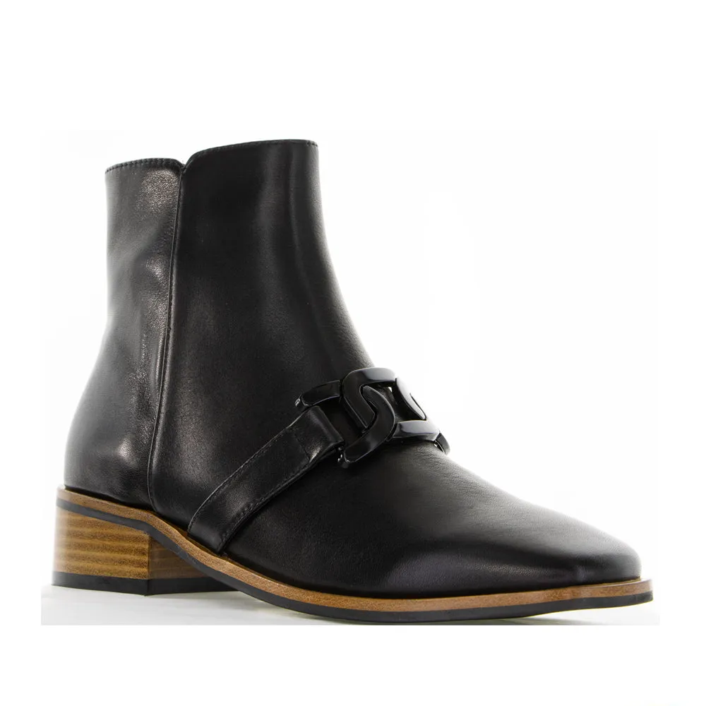 High Shaft Field Travel BELLE SCARPE RADONA BLACK