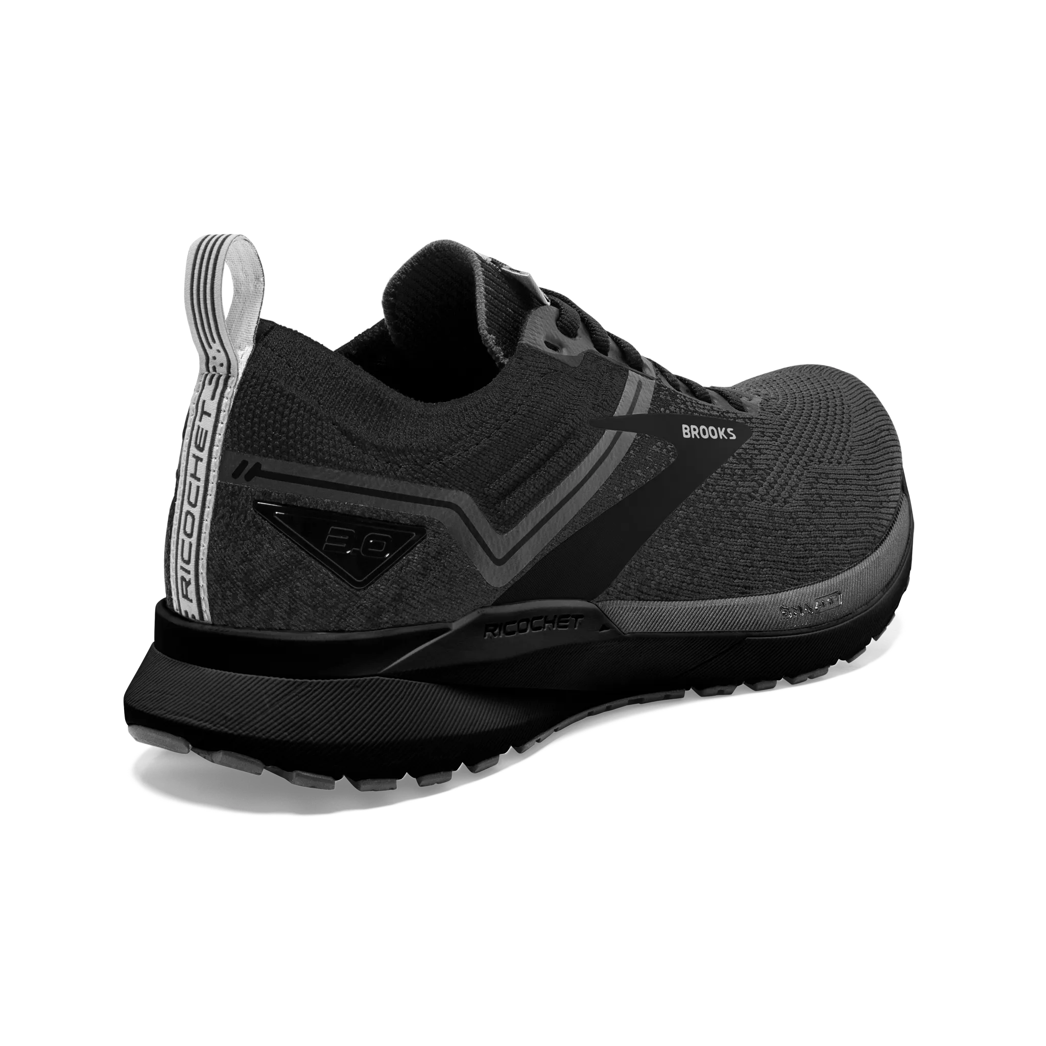 Adaptable to different foot shapes Women's Ricochet 3