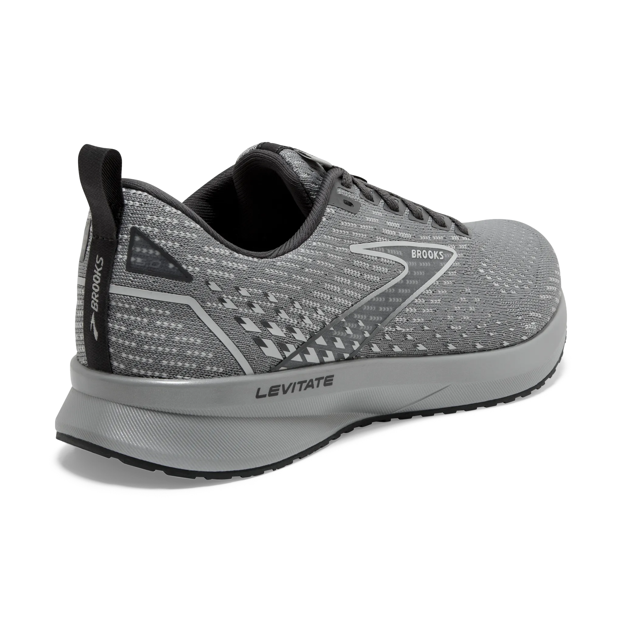 lugged outsole running shoes Women's Levitate 5