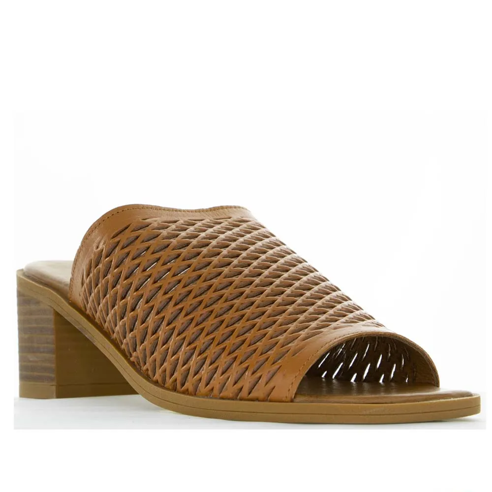 skateboarders men's large LE SANSA LOVIA II TAN