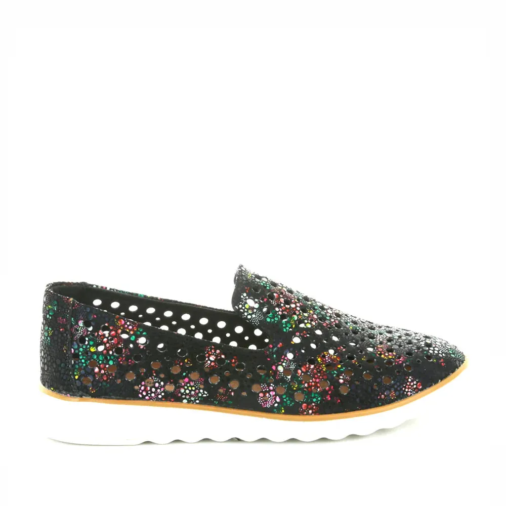 CC RESORTS AUSTIN BLACK PRINT Step Comfort Wear