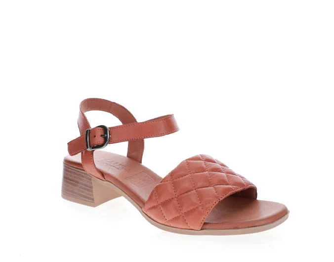 Le sansa Lincoln Tan lace - up festival