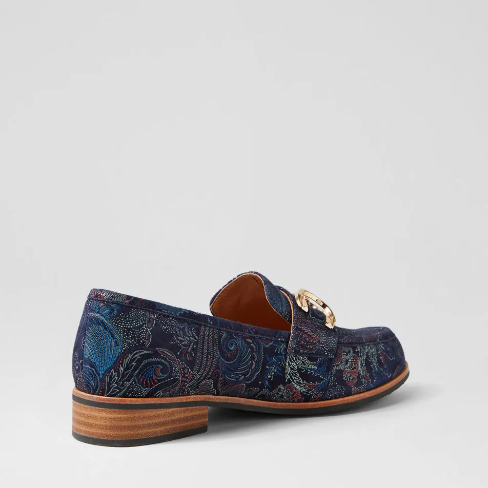Classic Comfort Design Reliable Comfort DJANGO & JULIETTE LANNCIS NAVY REGAL