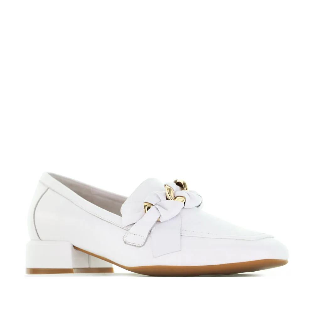 DJANGO & JULIETTE VISERYS WHITE Urban Comfort Shoes