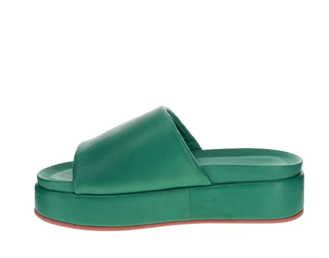 Iconic silhouette serious hikers LE SANSA ASHU JADE GREEN