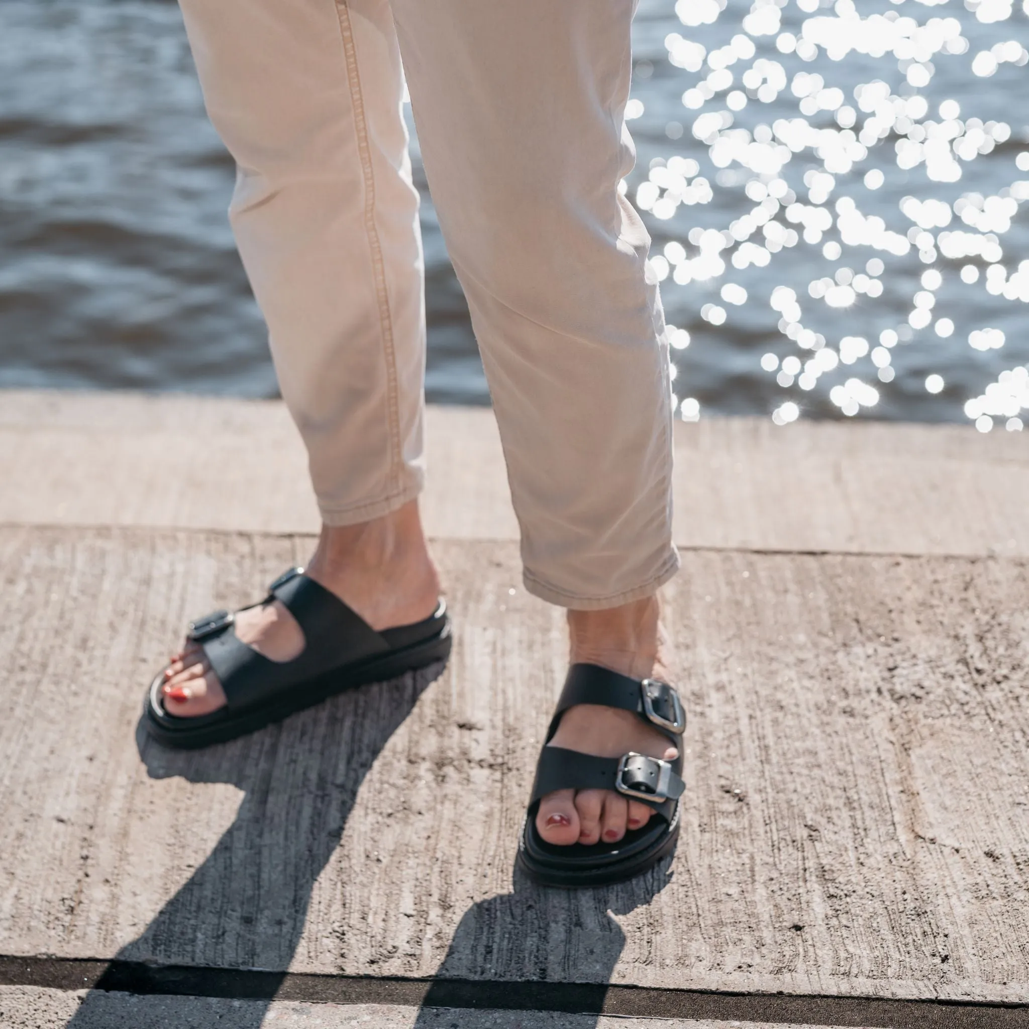 Stylish and Practical Step Friendly ROOSA Women??s sandals