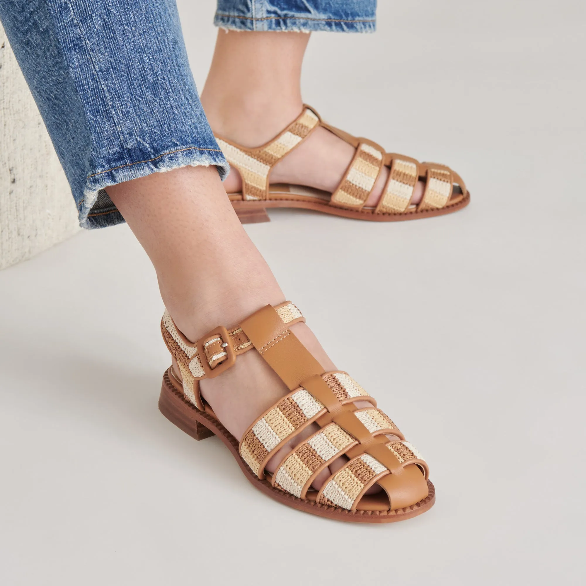 HOLIS SANDALS TAN MULTI RAFFIA Universal Look Sleek Feel
