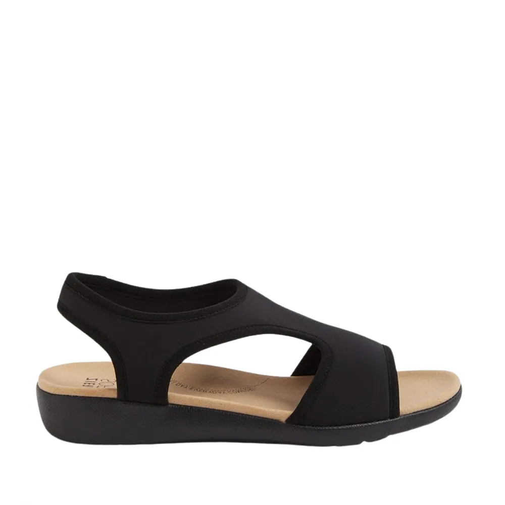 Outdoor Comfort Modern Aesthetic ZIERA ULLAHS BLACK