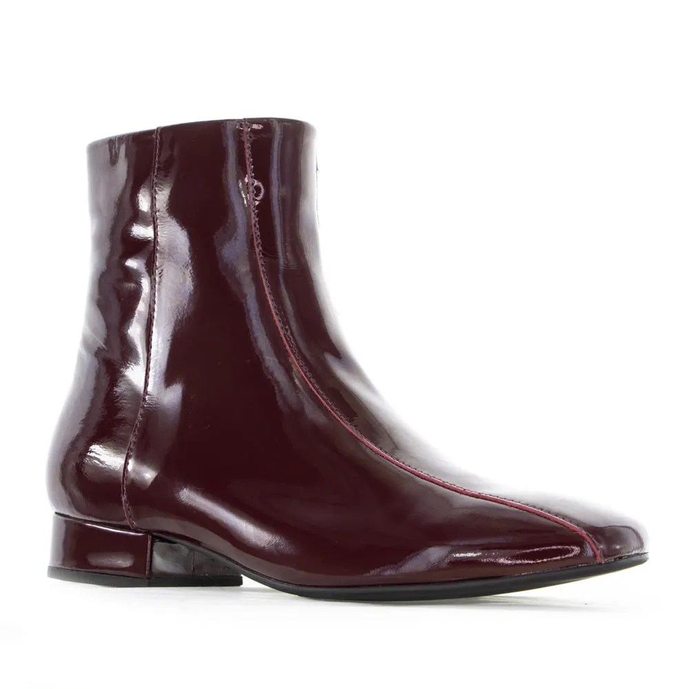 Casual Day Adjustable Strap LE SANSA SASHA MERLOT PATENT