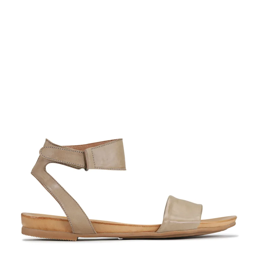 Easy performance LAUREN LEATHER ANKLE STRAP SANDALS