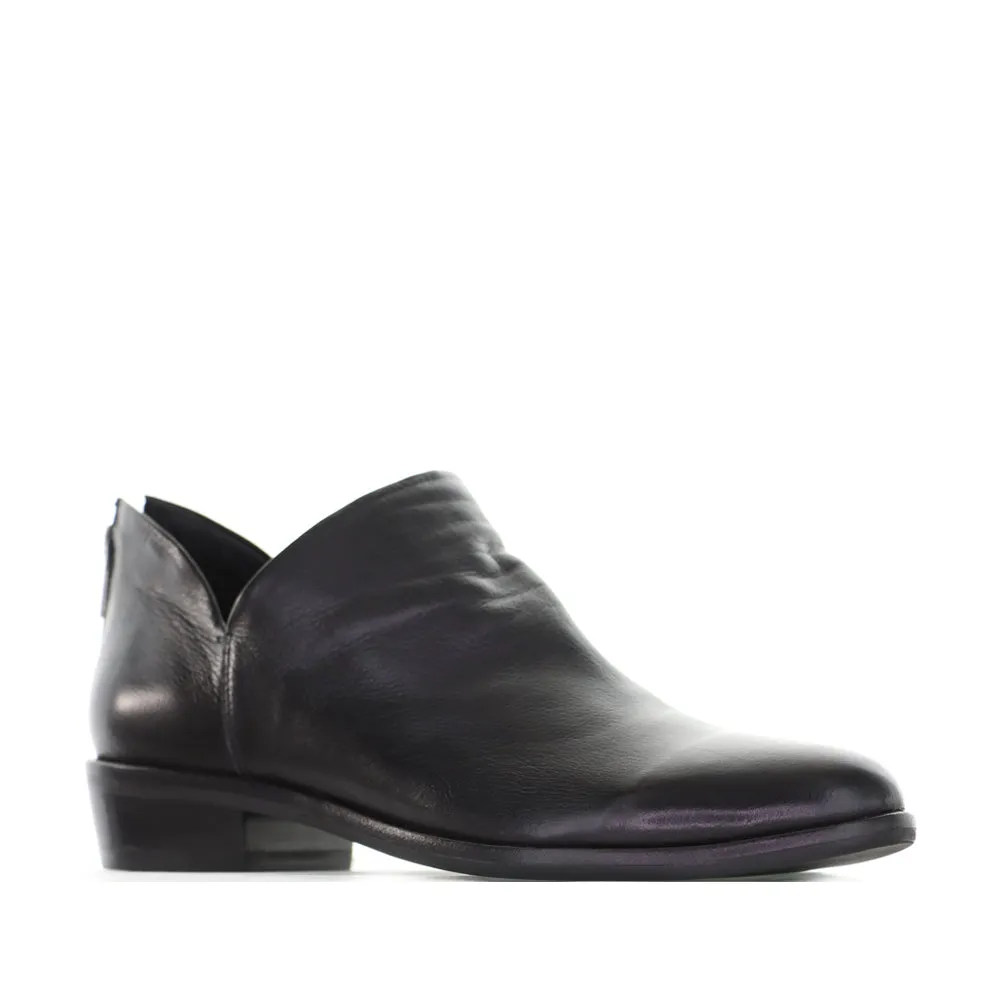 DJANGO & JULIETTE IRIS BLACK Flexible Comfort All Day Comfort