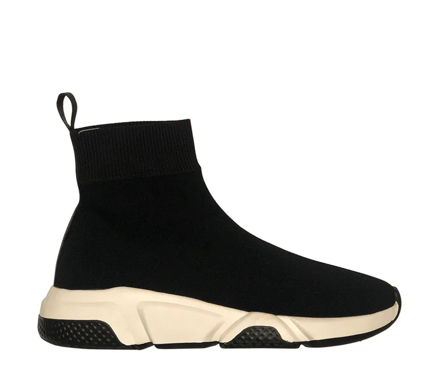 Slip On Style BETTY BLACK
