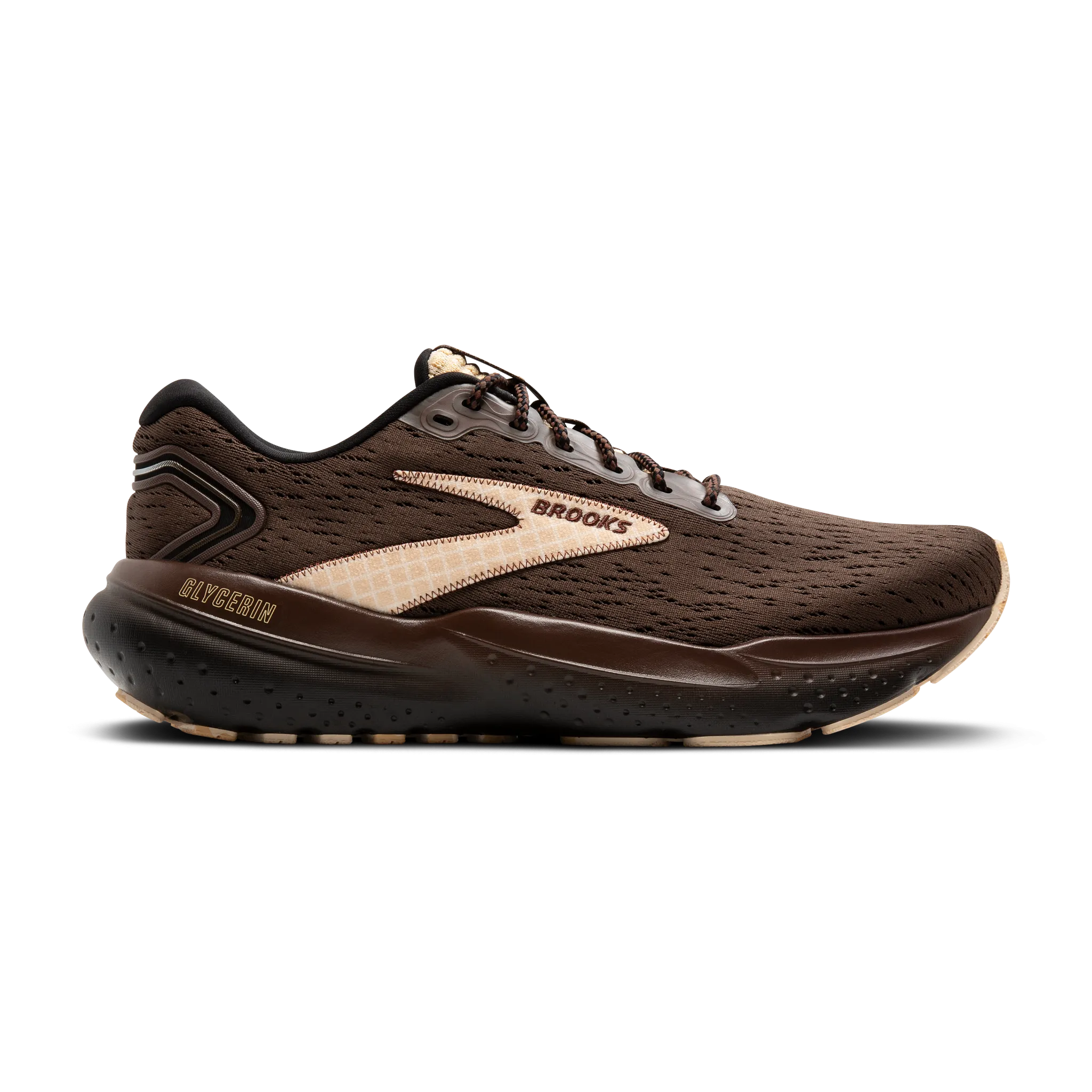Men's Glycerin 21 running with a maximalist style