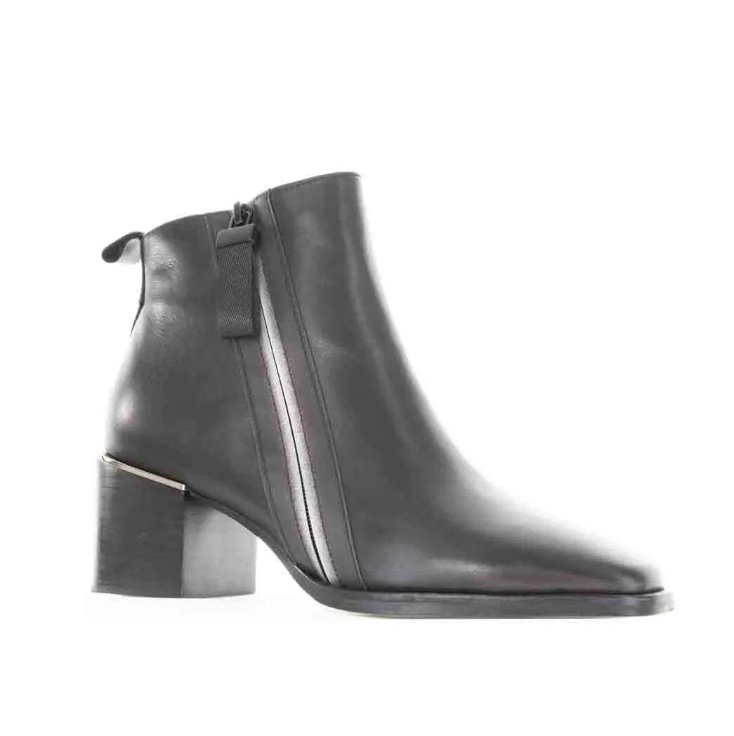 leather - type BRESLEY AUGUSTA BLACK