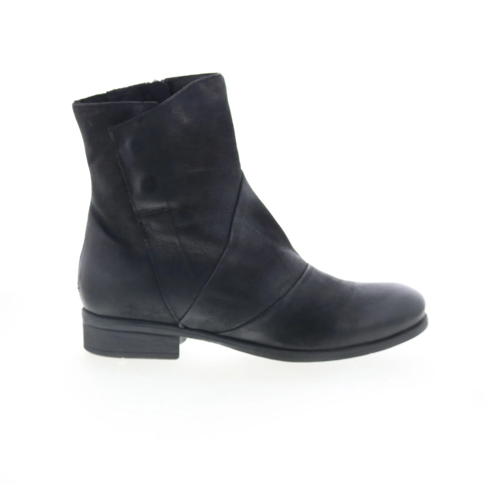 Miz Mooz Swell 275230-102-6002 Womens Black Leather Ankle & Booties Boots Subtle Aesthetic