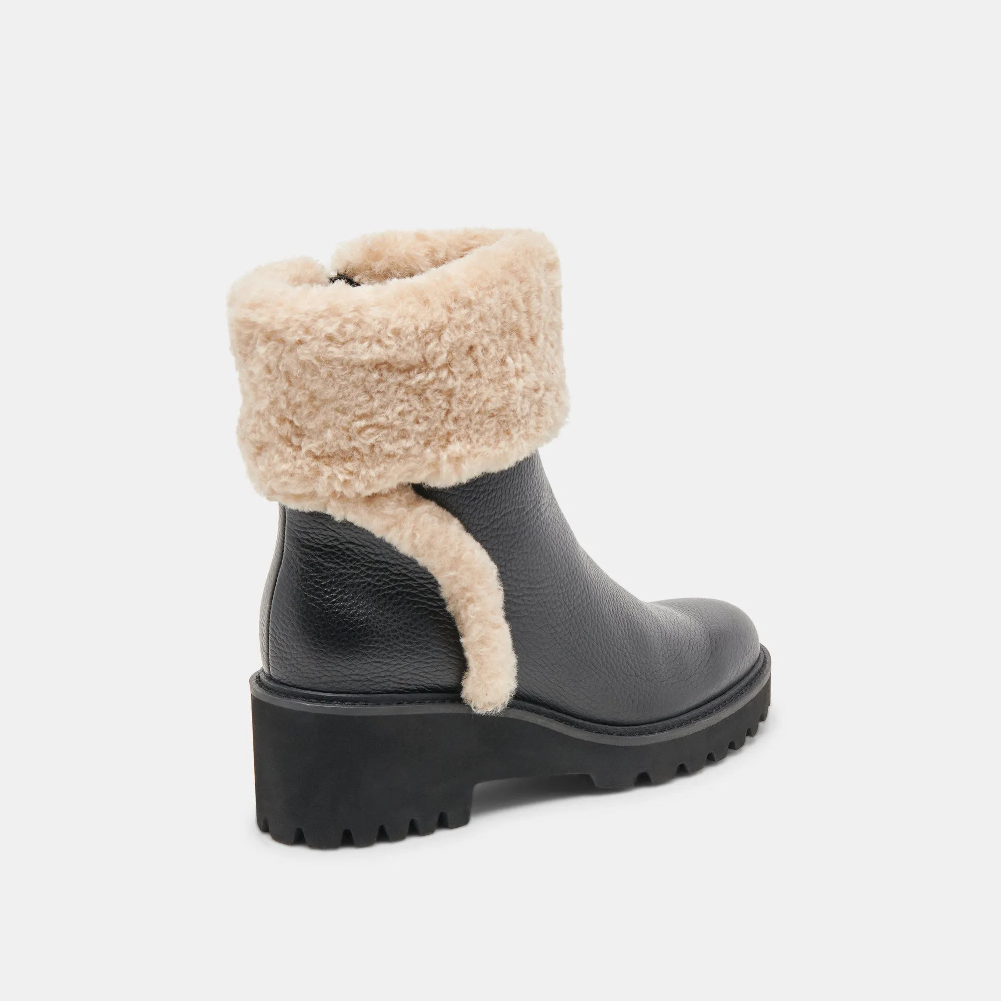 Comfort Oriented HUG H2O BOOTS BLACK LEATHER