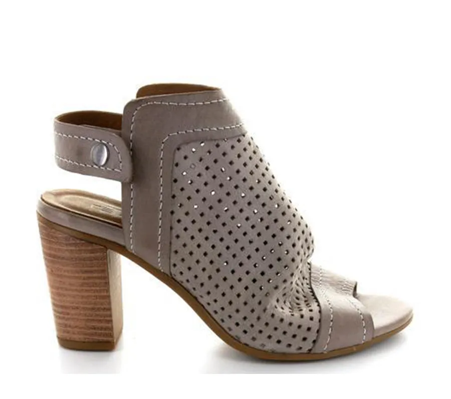 Casual Pumps Laurence Hat