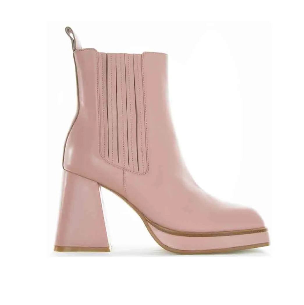 least sporty Refined chic TAMARA LONDON BLAIN ELDERFLOWER