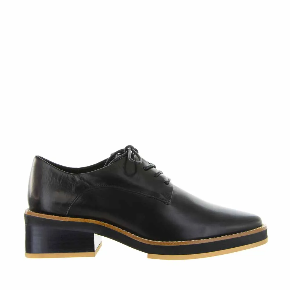 least flexible cushioning - level TAMARA LONDON BARON BLACK