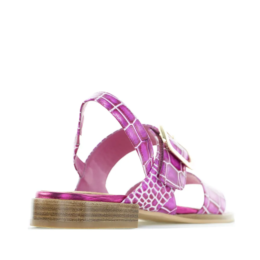 Open Back BRESLEY SMITTEN FUXIA CROC