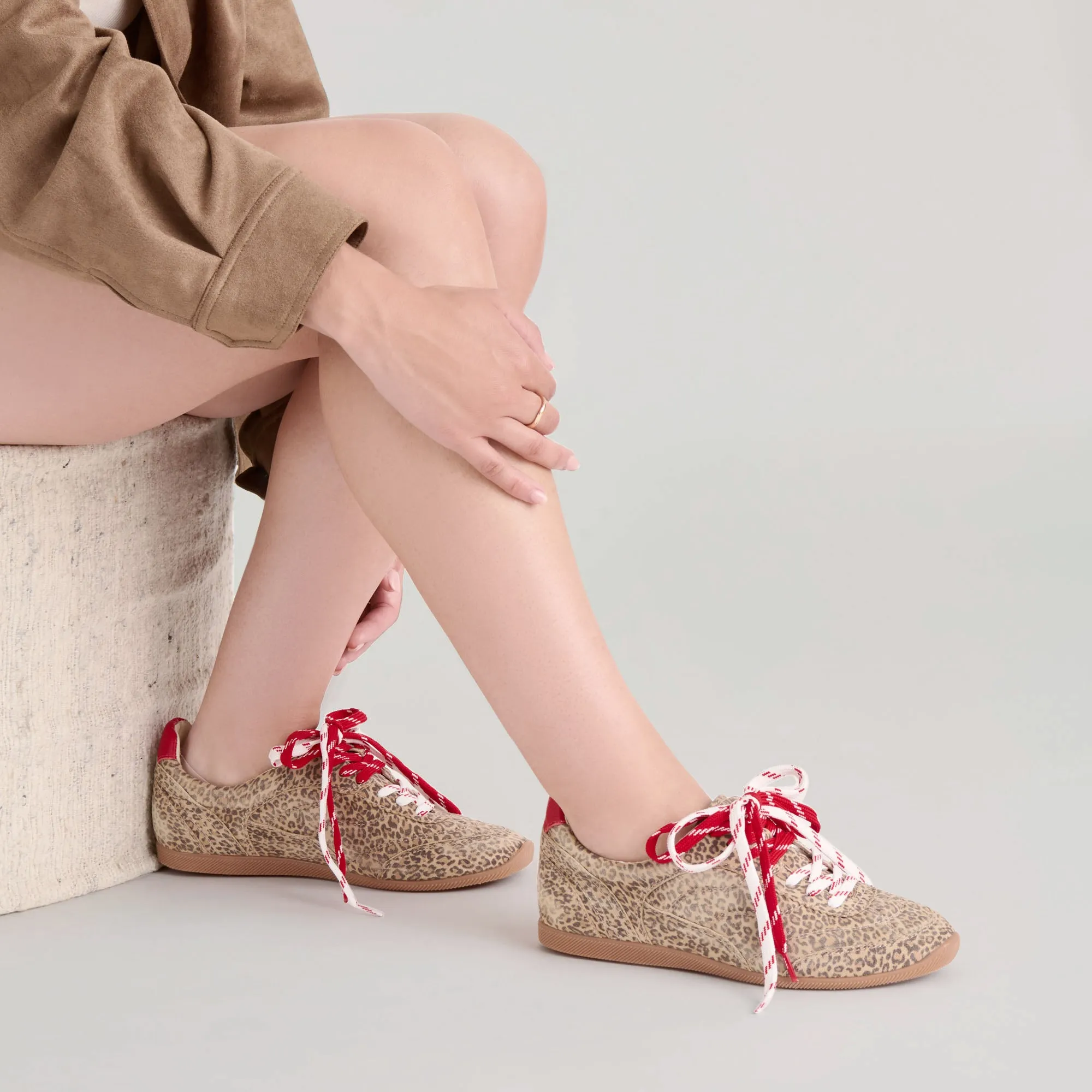 Functional Piece Weekend Vibe LAINI SNEAKERS TAN LEOPARD PRINTED SUEDE